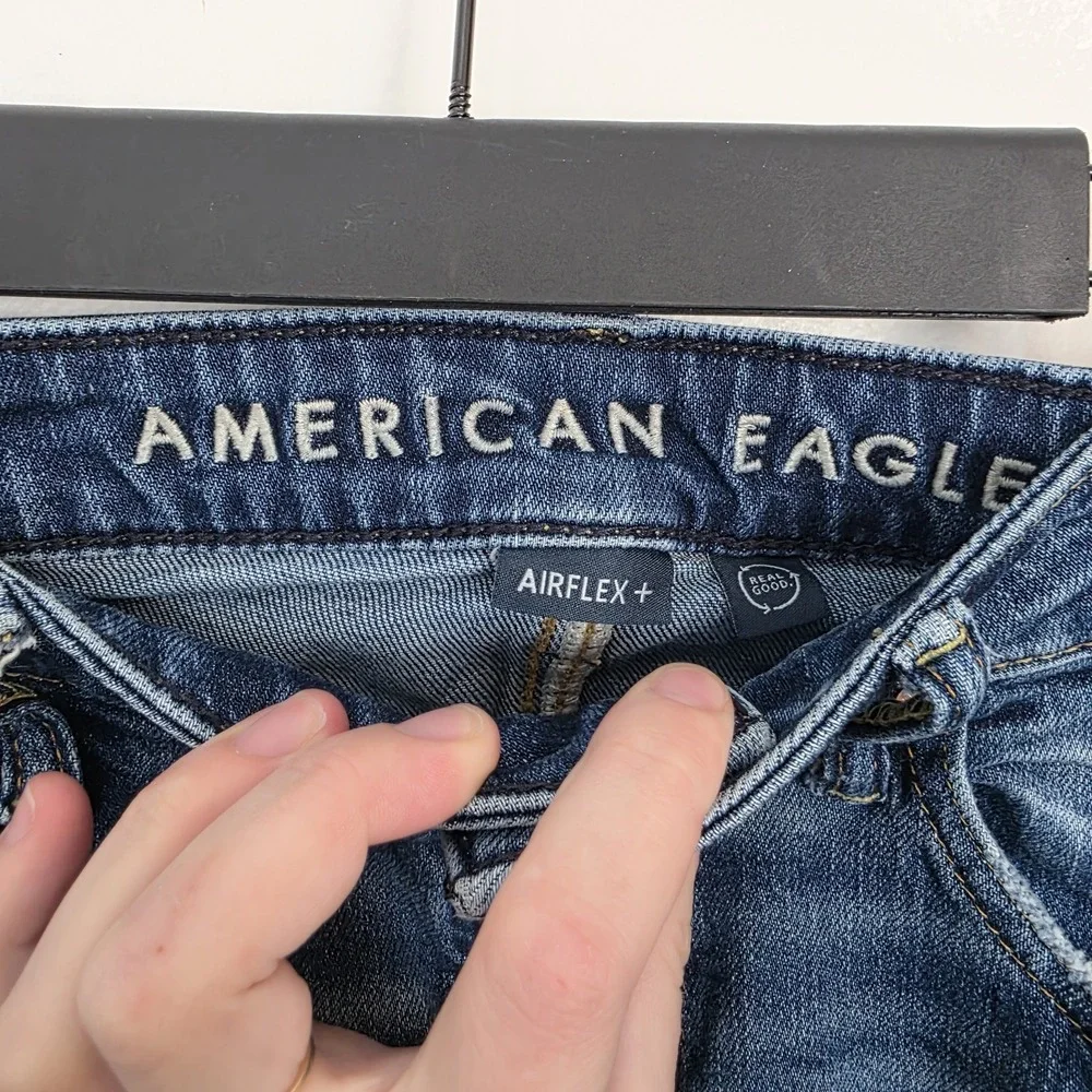 American Eagle Medium Wash Whiskering Airflex Relaxed Straight Jeans Size‎ 29×30
